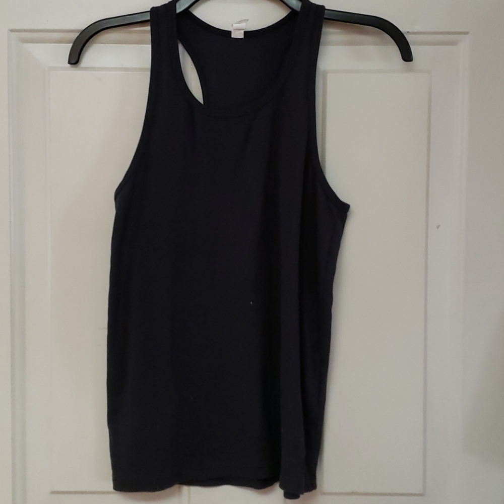 Under armour tank, size ylg